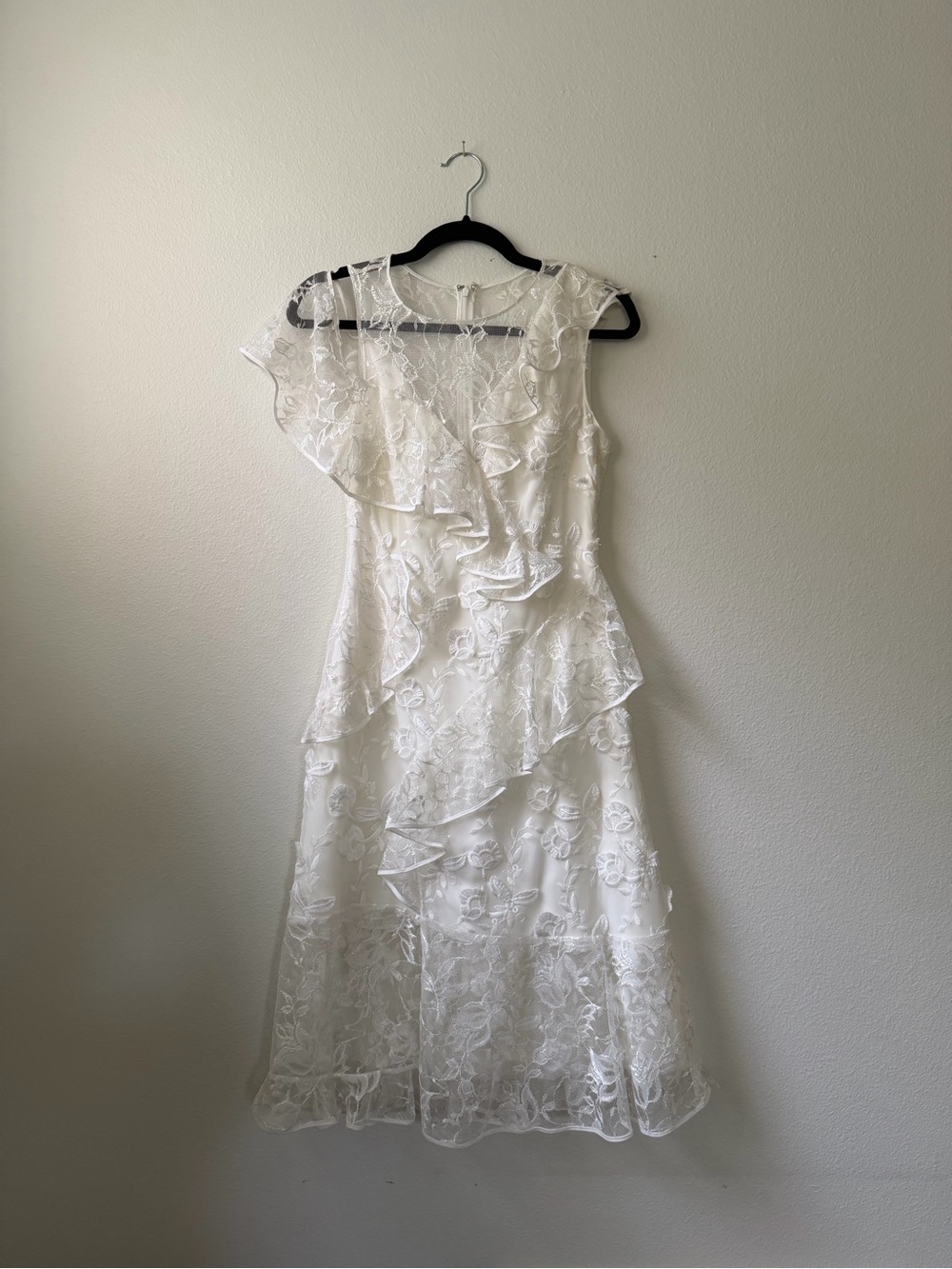Sachin & Babi White Lace Ruffle Dress Sz 0 Bridal Wedding Rehearsal Shower